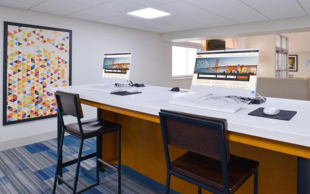 Holiday Inn Express & Suites Shreveport - Downtown by IHG