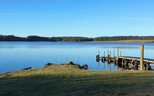 Lochside Retreat at Three Lochs Holiday Park