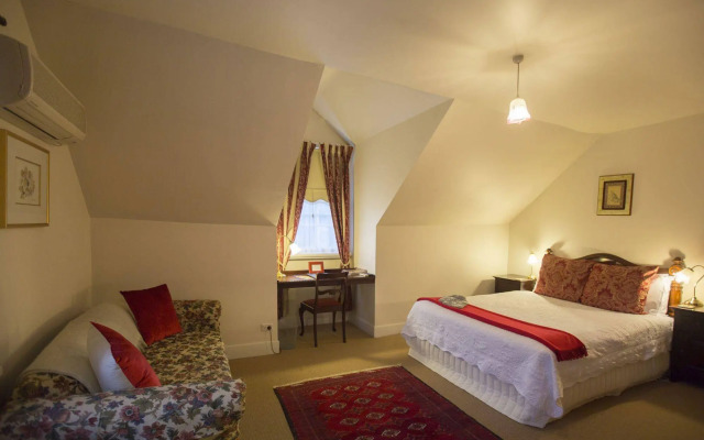 The Racecourse Inn