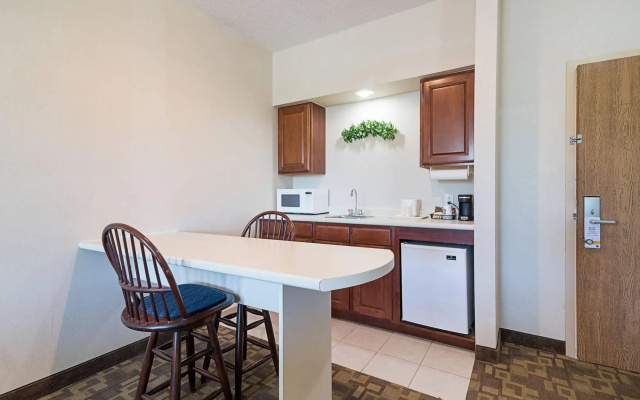 Days Inn & Suites Schoharie