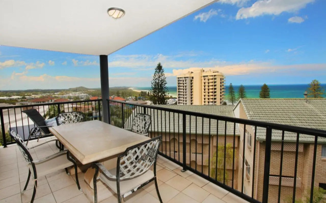 Unit 4 'Beaumont Sur Mer', Coolum Beach