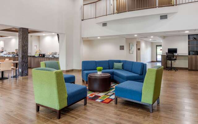 Comfort Suites South Park