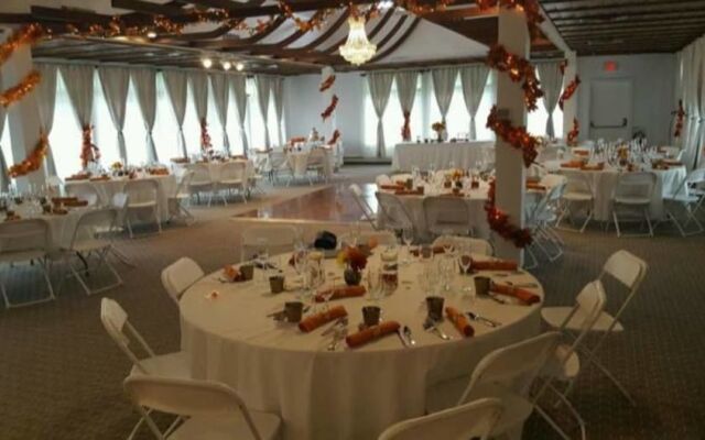 Finger Lakes Hotel