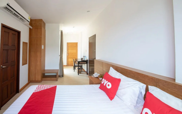 Golden Place Patong by OYO Rooms