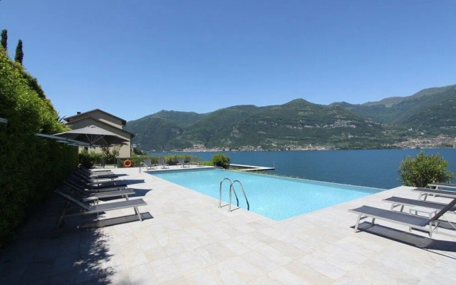 Bellagio Lake Resort Luxury Apartment