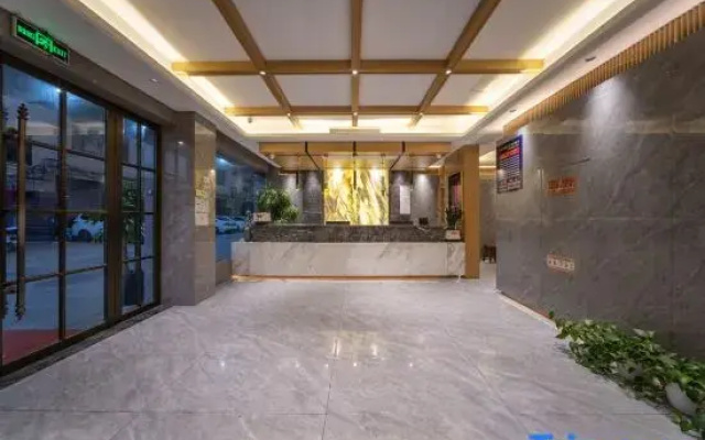 YIHAO HOTEL · YIHAO Hotel (Yiwu Jiangdong Subway Station Pingchou Night Market)