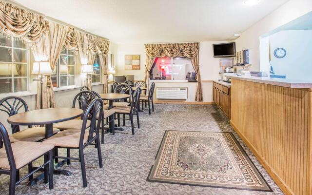 Super 8 Prairie Du Chien