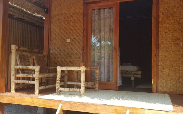 Wooden Paradise Home Stay - Hostel