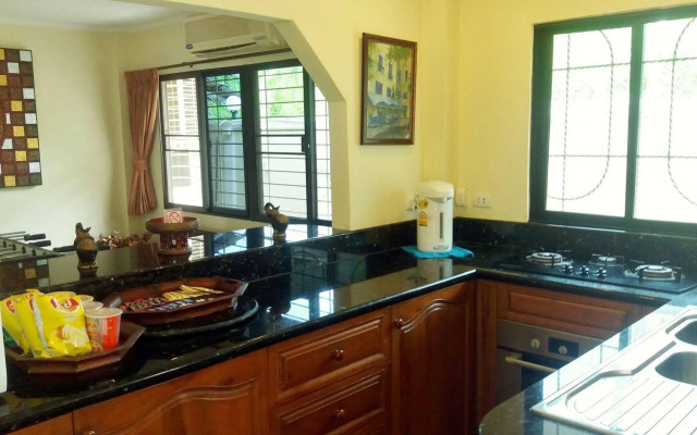 Baan Laksee