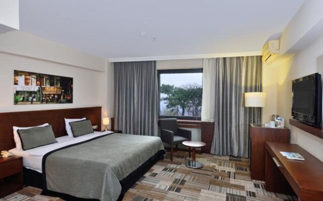 Tiara Thermal & Spa Hotel