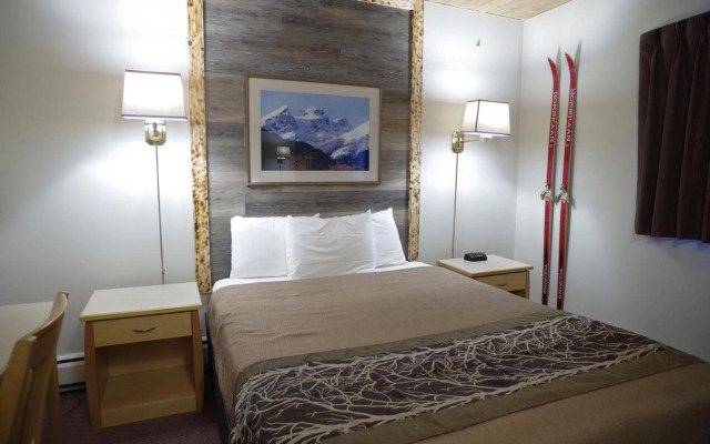 Canadas Best Value Inn and Suites Fernie