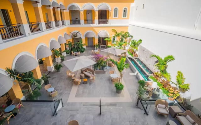Palacio Provincial San Juan, Curio Collection by Hilton