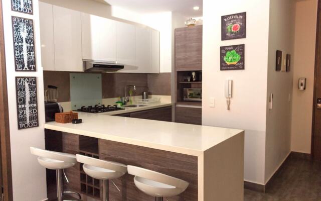 Moderno Edificio Sobre la Playa - Luxury