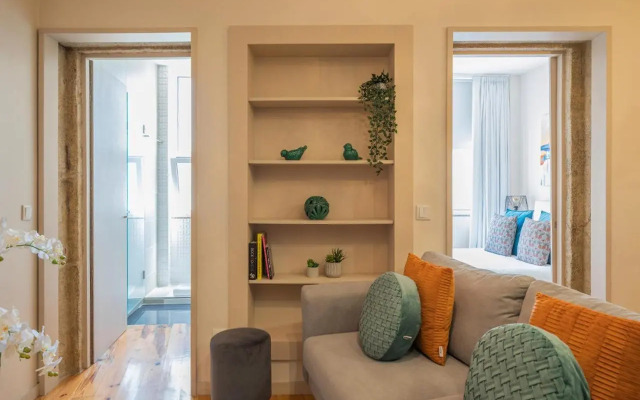 Tiles House, with A/C, Downtown Porto near Metro