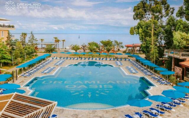 Dreamland Oasis luxury apartment