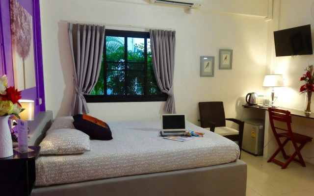 The Beach Cha Am Guest House