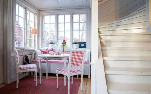 Hem Till Gården I Västerås Ab