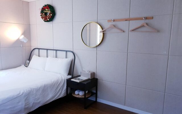 Sokcho Hutte Guesthouse