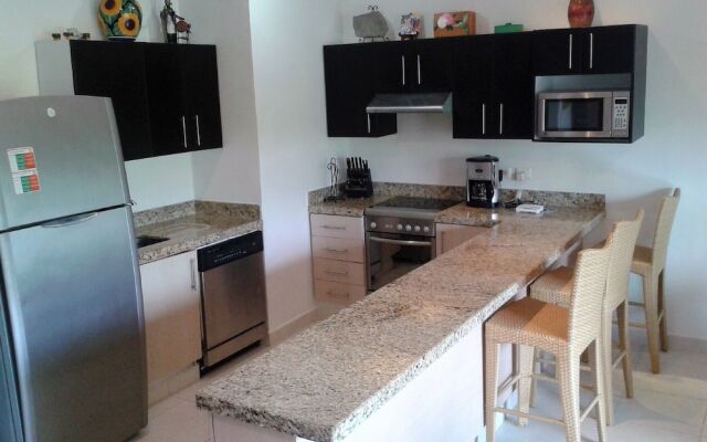 Puerto Aventuras Retreat by SunandSea