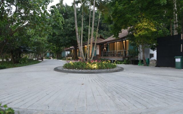 Victoria Cliff Nyaung Oo Phee Island