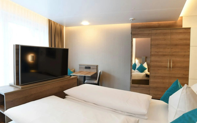 WESTSIDE Hotel Garni