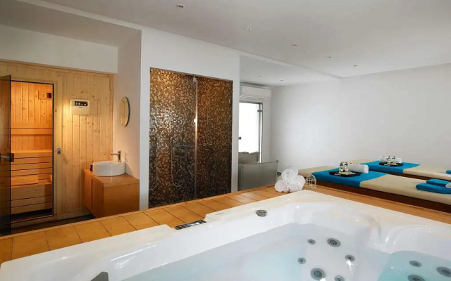 Anemos Luxury Grand Resort