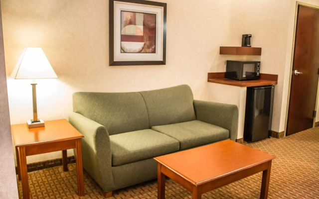 Comfort Inn & Suites Kent