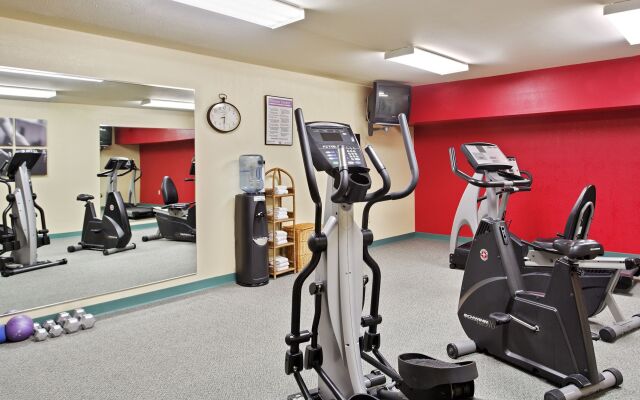 Country Inn & Suites by Radisson, Galena, IL