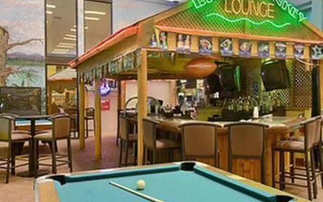Parkside Hotel & Suites