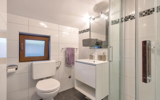 Beautiful Home in Pula With Wifi and 2 Bedrooms