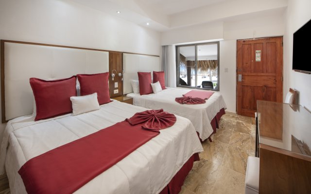Viva Wyndham Dominicus Beach Resort — All Inclusive