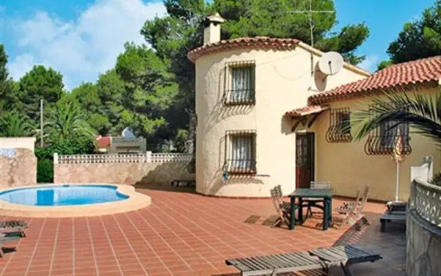 Apartment with terrace in Denia
