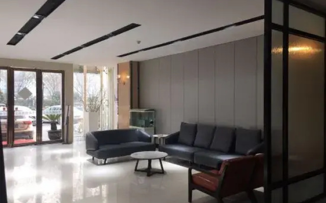 Zhengzhou Grete Hotel (Zhongzhou Avenue CBD Convention and Exhibition Center)