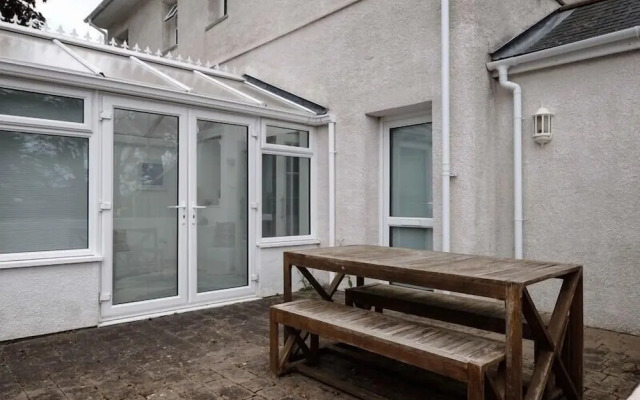 St Martins Apartment