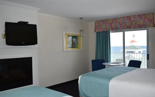 Breakers Resort - Lakeside
