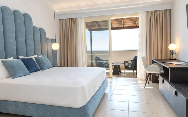 Grand Blue Beach Hotel