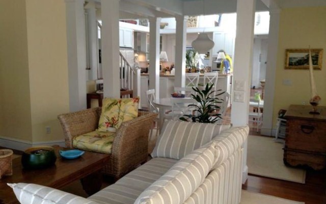 18 Park Avenue by Long & Foster