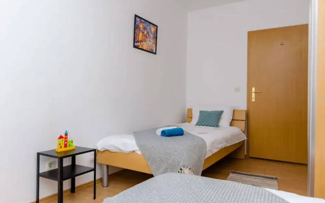 Apartment Mario