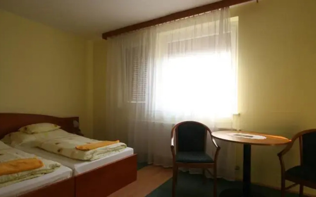 Hotel Vár