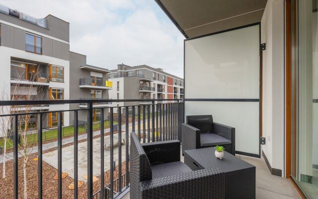 Luxurious Grey Apartment by Renters