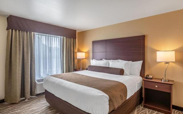 Cobblestone Inn & Suites - Fairfield Bay