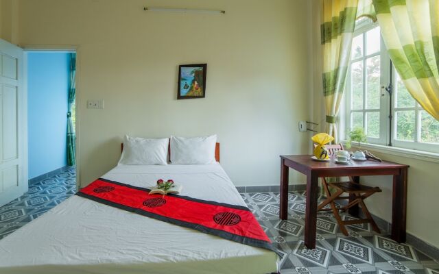 Apricot Homestay