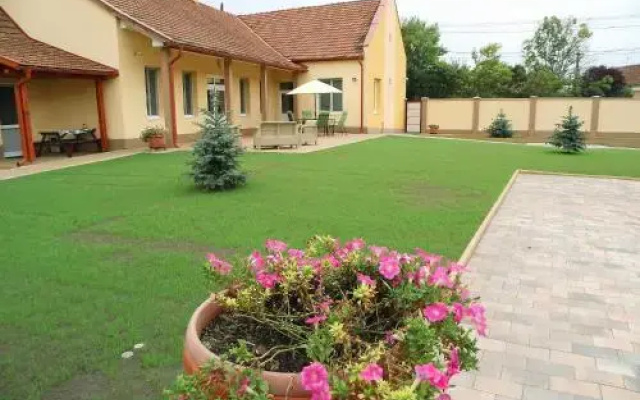 Eszter Apartman