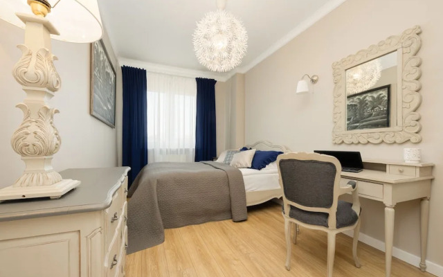 Cozy Apartment With Balcony by Renters