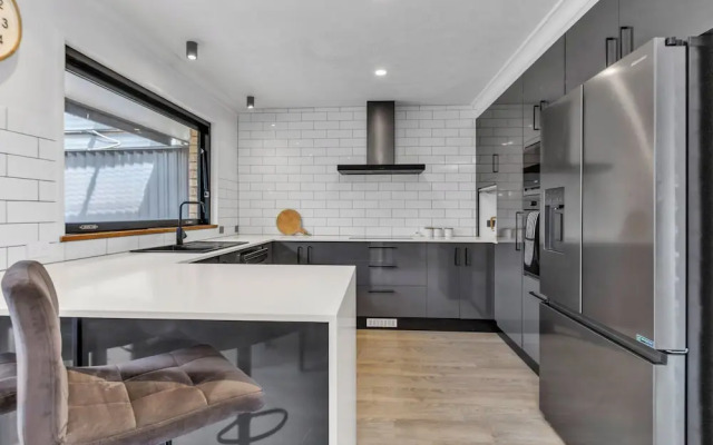 Ultimate Beachside Haven in Cabarita - Pet Friendly