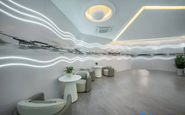 Xinjin Business Hotel (Kuanzhai Alley)