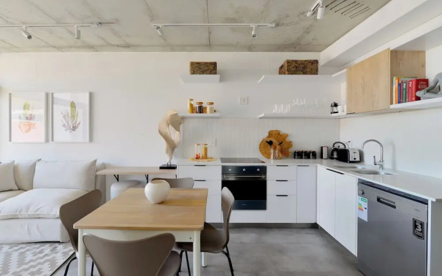 SIX ON N - Fluent Luxury Serviced Apartments