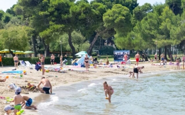 Beautiful Villa in Zadar, Pool, Garden Near Beach