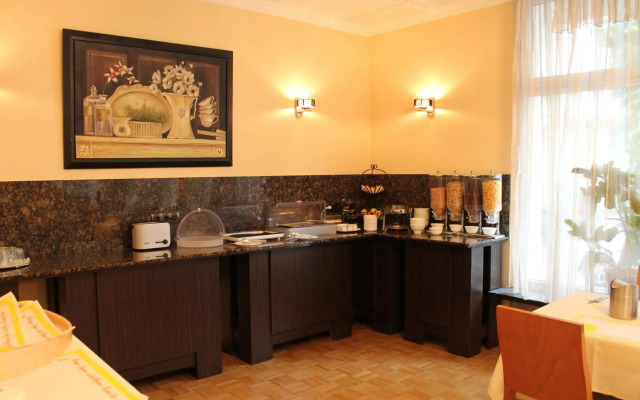 City Hotel Mercator