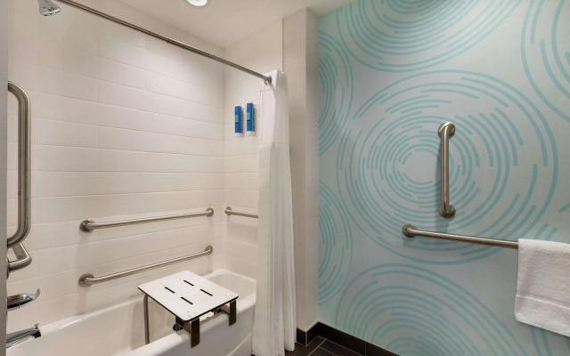 Tru by Hilton Houston Webster NASA